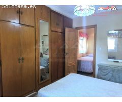 ESPECTACULAR CHALET CON PISCINA Y PISTA DE TENIS