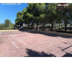 ESPECTACULAR CHALET CON PISCINA Y PISTA DE TENIS