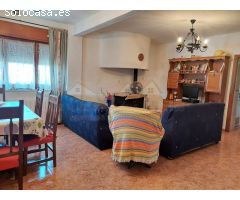 GRAN CASA DE CAMPO DE 273 m y NAVE AGRICOLA DE 100m. Con PISCINA DE 122 m EN