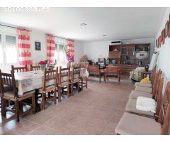 GRAN CASA DE CAMPO DE 273 m y NAVE AGRICOLA DE 100m. Con PISCINA DE 122 m EN