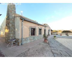 ESPECTACULAR VILLA EN SAX CON 17.000m2 DE PARCELA