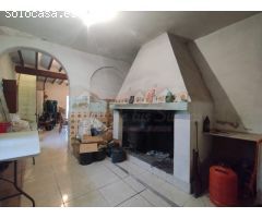 CAMPO ADOSADO CON 3000m2 DE PARCELA