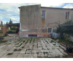 CAMPO ADOSADO CON 3000m2 DE PARCELA