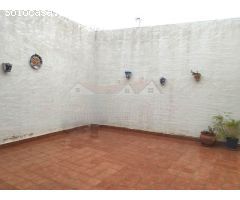 MAGNIFICA CASA EN UBEDA (PINOSO) CON 3000m2 DE PARCELA
