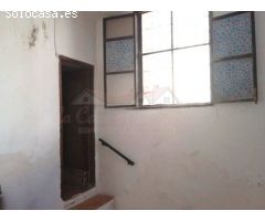 CASA PARA REFORMAR EN CASTALLA