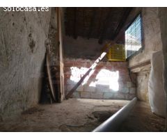 CASA PARA REFORMAR EN CASTALLA