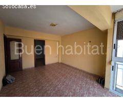 ¡Oportunidad en Paterna! Piso exterior de 3 habitaciones sin comisión de agencia