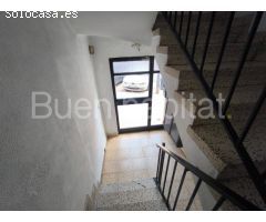 ¡Oportunidad en Paterna! Piso exterior de 3 habitaciones sin comisión de agencia