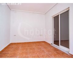 Vivienda adosada tipo dúplex con garaje a la venta en Los Montesinos, Alicante