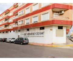 Local comercial con grandes posibilidades en Los Montesinos, Alicante