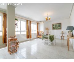Apartamento en segunda planta con solárium compartido a la venta en Los
