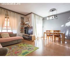 Apartamento en tercera planta con dos terrazas a la venta en Los Montesinos,