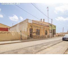 Casa de pueblo en planta baja a la venta en Los Montesinos, Alicante