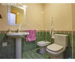 Apartamento en tercera planta con trastero a la venta en Torrevieja, Alicante