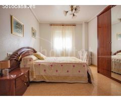 Apartamento en tercera planta con trastero a la venta en Torrevieja, Alicante