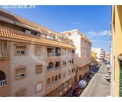 Apartamento en tercera planta con trastero a la venta en Torrevieja, Alicante