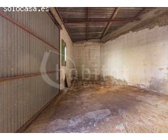 Casa de pueblo en planta baja con patio trasero a la venta en Los Montesinos,