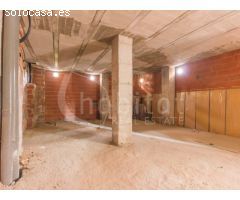 Venta de amplio local comercial bien ubicado (Los Montesinos, Alicante)