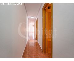 Apartamento en segunda planta con terraza a la venta en Los Montesinos, Alicante