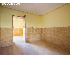 Casa de pueblo adosada en planta baja a la venta en Los Montesinos, Alicante