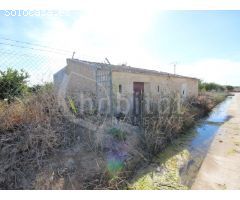 Se vende finca de 6.000 m2 situada en el término municipal de San Miguel de