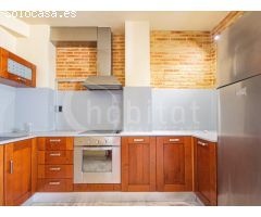 Apartamento en primera planta orientado a Sur, con solárium comunitario a la