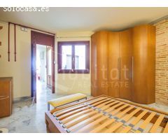 Apartamento en primera planta orientado a Sur, con solárium comunitario a la