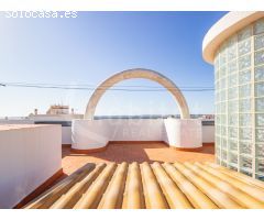 Apartamento en primera planta orientado a Sur, con solárium comunitario a la