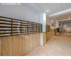Apartamento con solárium y piscina comunitaria a la venta en Los Montesinos,