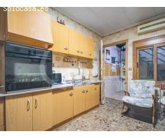 Apartamento en planta baja con plaza de garaje a la venta en Los Montesinos,