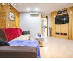 Dúplex adosado con plaza de garaje y solárium privado a la venta en Los