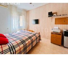 Villa independiente con jardín y piscina privada a la venta en San Miguel de