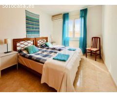 Villa independiente con jardín y piscina privada a la venta en San Miguel de