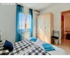 Villa independiente con jardín y piscina privada a la venta en San Miguel de