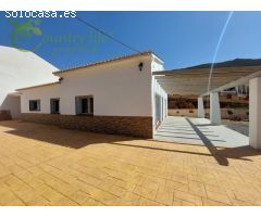 ALCAUCÍN (ALC104): EL BOQUETE ES UNA CASA COMPLETAMENTE REFORMADA CON MUY BUEN