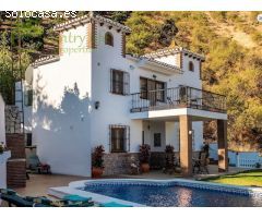 IZNATE (IZN003): VILLA LAS TORRES - IMPRESIONANTE PROPIEDAD EN IZNATE PARA