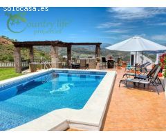 IZNATE (IZN003): VILLA LAS TORRES - IMPRESIONANTE PROPIEDAD EN IZNATE PARA