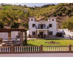 IZNATE (IZN003): VILLA LAS TORRES - IMPRESIONANTE PROPIEDAD EN IZNATE PARA
