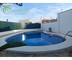 VÉLEZ-MÁLAGA (VEL013): VILLA EL LIMONAR ES UNA EXCLUSIVA PROPIEDAD EN UNA ZONA