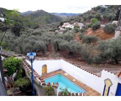 COMARES (COM003): VILLA CARLITOS ES UN ENCANTADOR REFUGIO ANDALUZ (364.500€).
