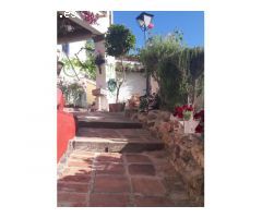 COMARES (COM003): VILLA CARLITOS ES UN ENCANTADOR REFUGIO ANDALUZ (364.500€).