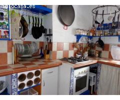 COMARES (COM003): VILLA CARLITOS ES UN ENCANTADOR REFUGIO ANDALUZ (364.500€).