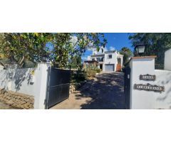 VIÑUELA (VIN090): VILLA CON CASA DE INVITADOS Y PISCINA EN CORTIJO ROMERO,