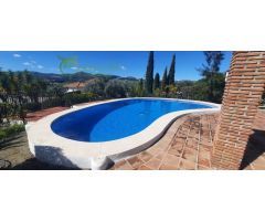 VIÑUELA (VIN090): VILLA CON CASA DE INVITADOS Y PISCINA EN CORTIJO ROMERO,