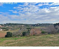 ¡Estrena tu nuevo hogar con piscina y vistas al campo!