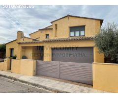 Chalet en venta en la Bisbal dEmporda