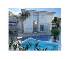 Casa en Empruiabrava