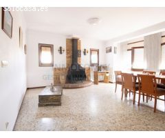 Casa en venta en lEscala