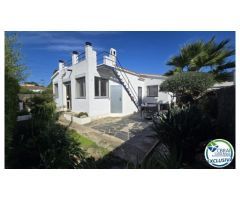 Casa individual reformada en Roses Mas Bosca en la Costa Brava