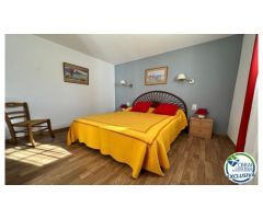 En Venta: Casa Típica Española en Empuriabrava - Distrito Poblado Típico